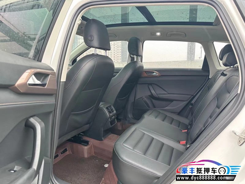 21年大众途岳轿车抵押车出售