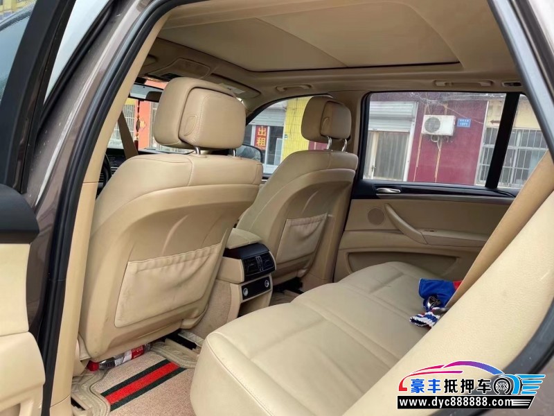 13年宝马X5SUV抵押车出售