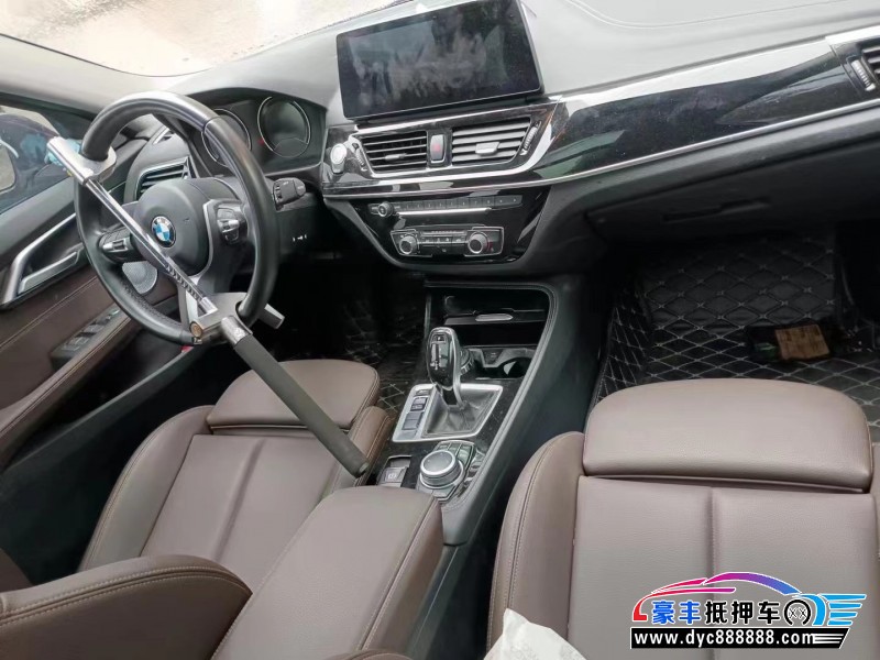 22年宝马1系轿车抵押车出售