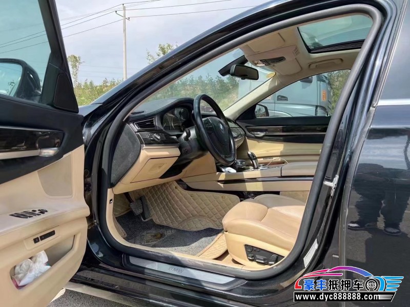 11年宝马7系轿车抵押车出售