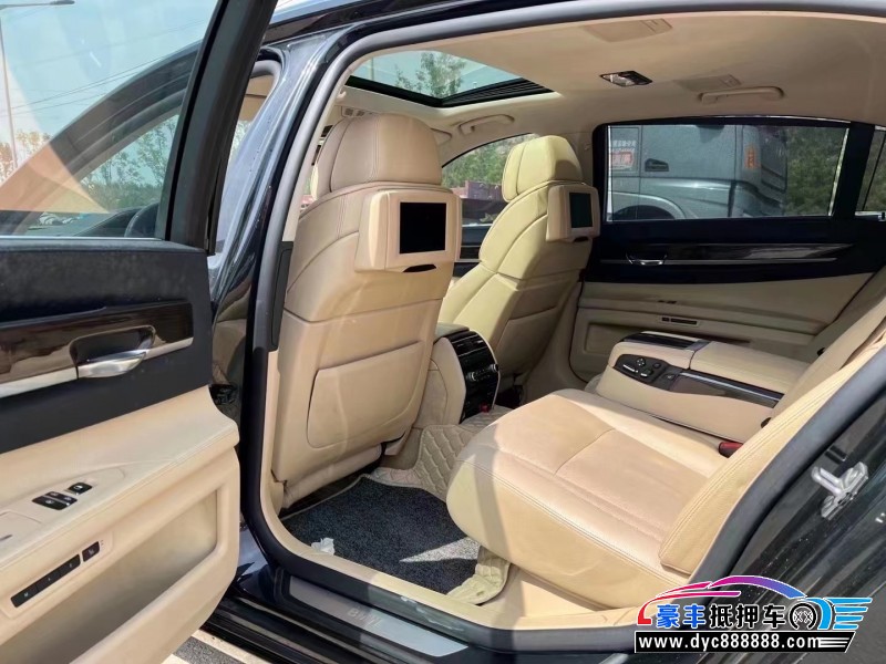 11年宝马7系轿车抵押车出售