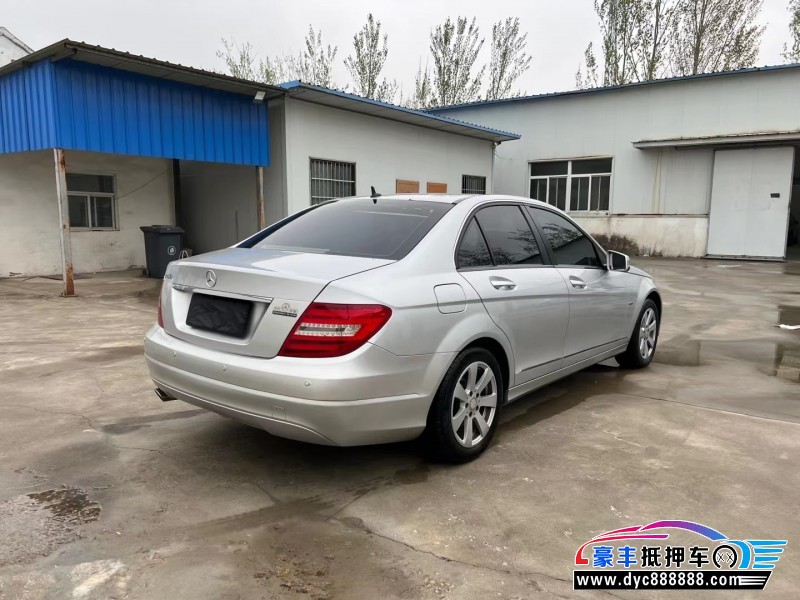12年奔驰C轿车抵押车出售