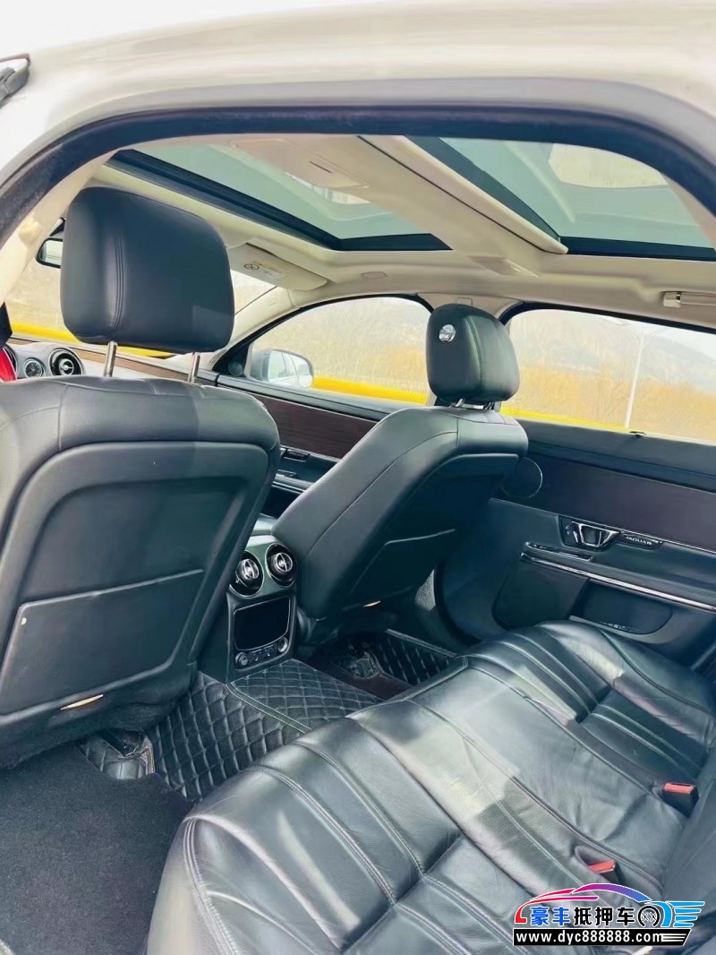 14年捷豹XJL轿车抵押车出售