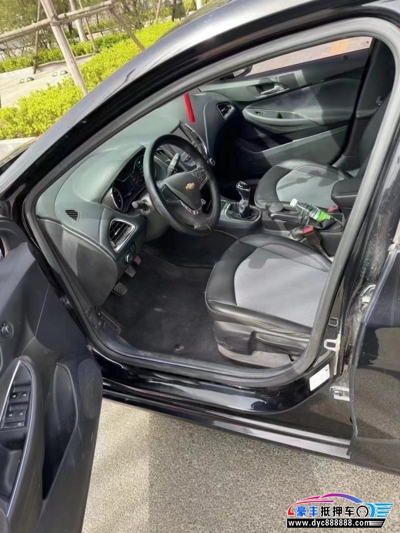 17年雪佛兰科鲁兹轿车抵押车出售