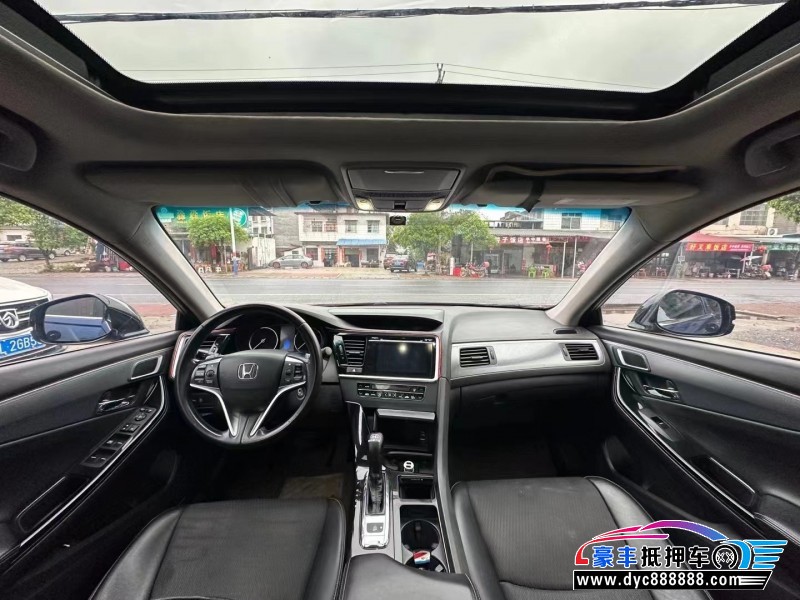 15年本田思铂睿轿车抵押车出售