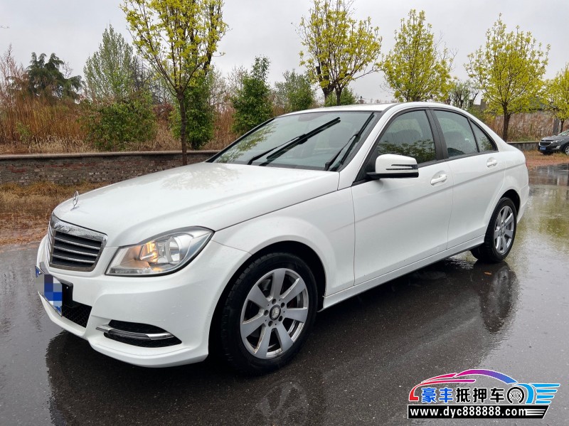 13年奔驰C轿车抵押车出售