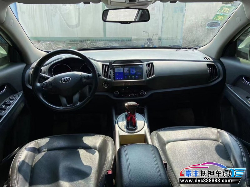 16年起亚智跑轿车抵押车出售