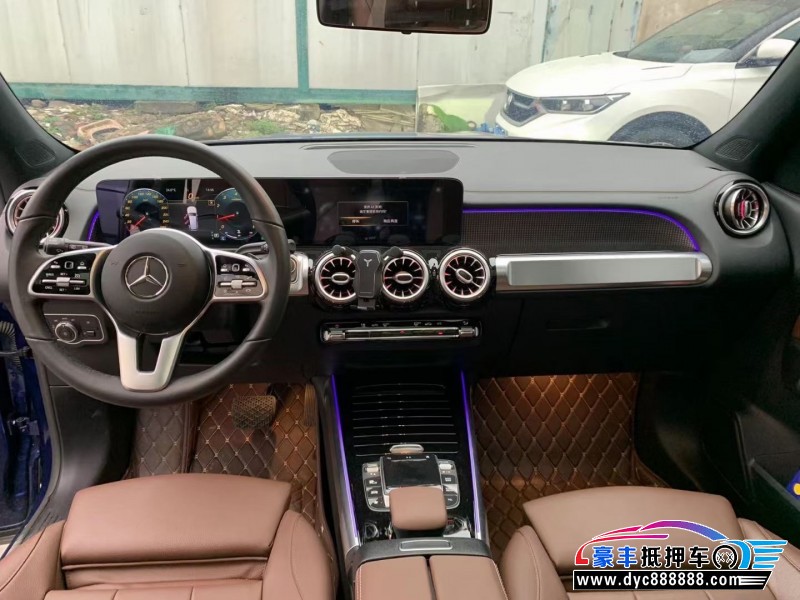 21年奔驰GLB轿车抵押车出售