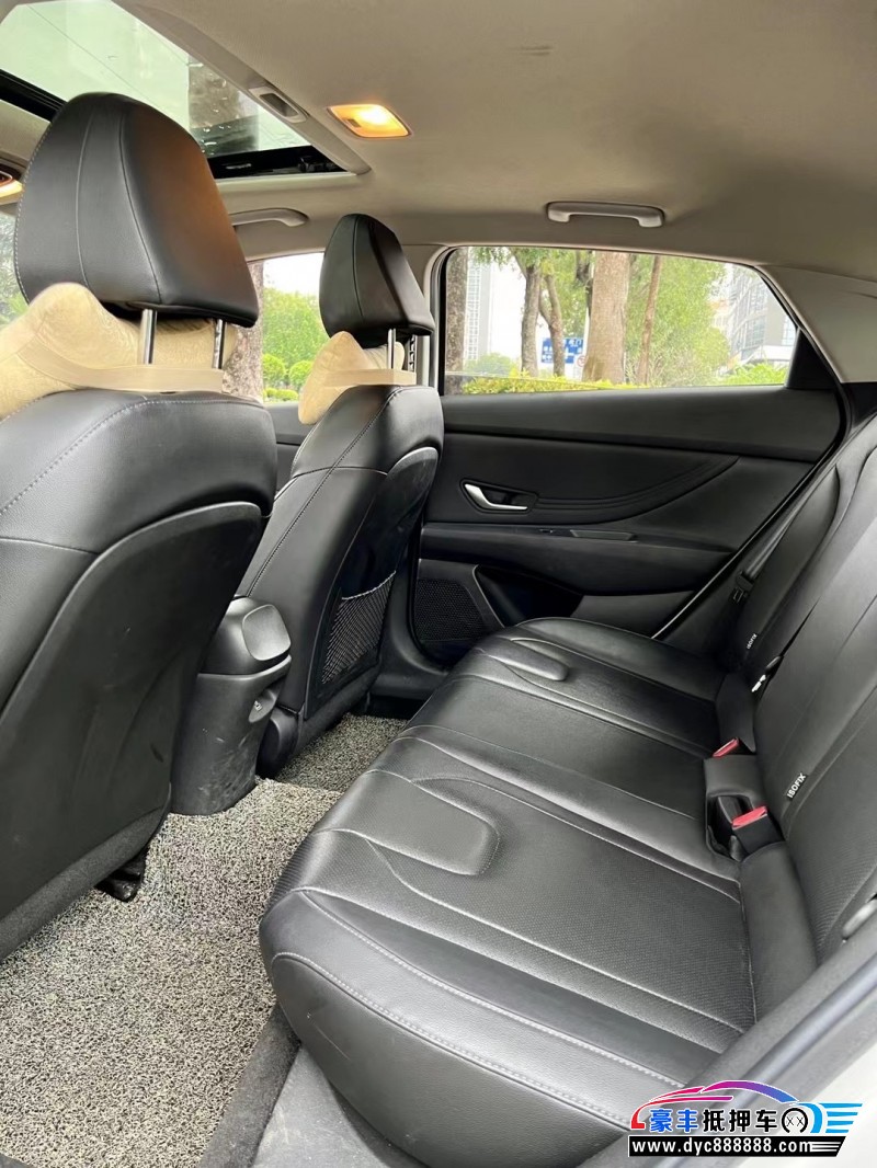 21年现代伊兰特轿车抵押车出售