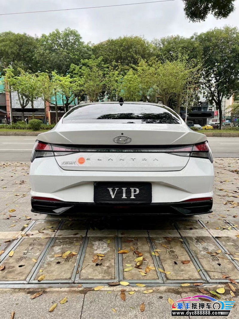 21年现代伊兰特轿车抵押车出售