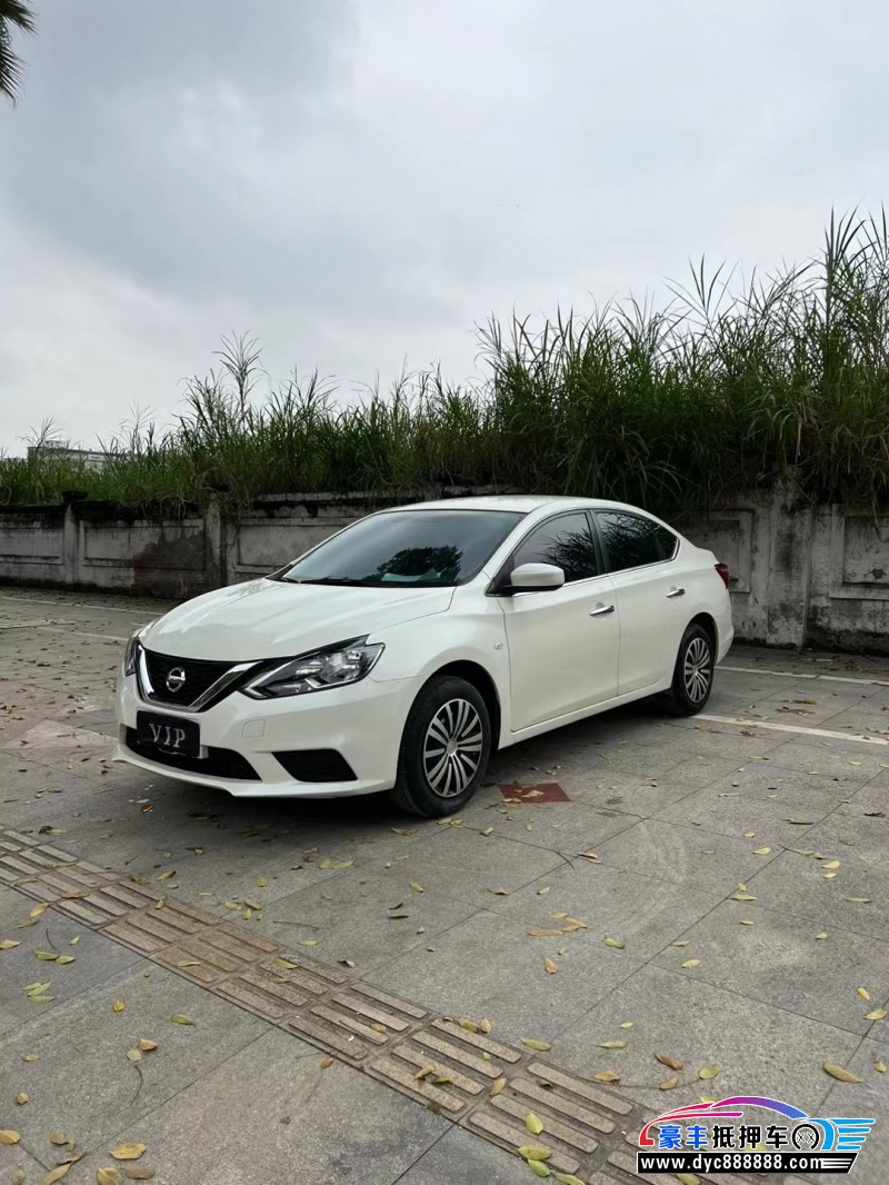 19年日产轩逸轿车抵押车出售