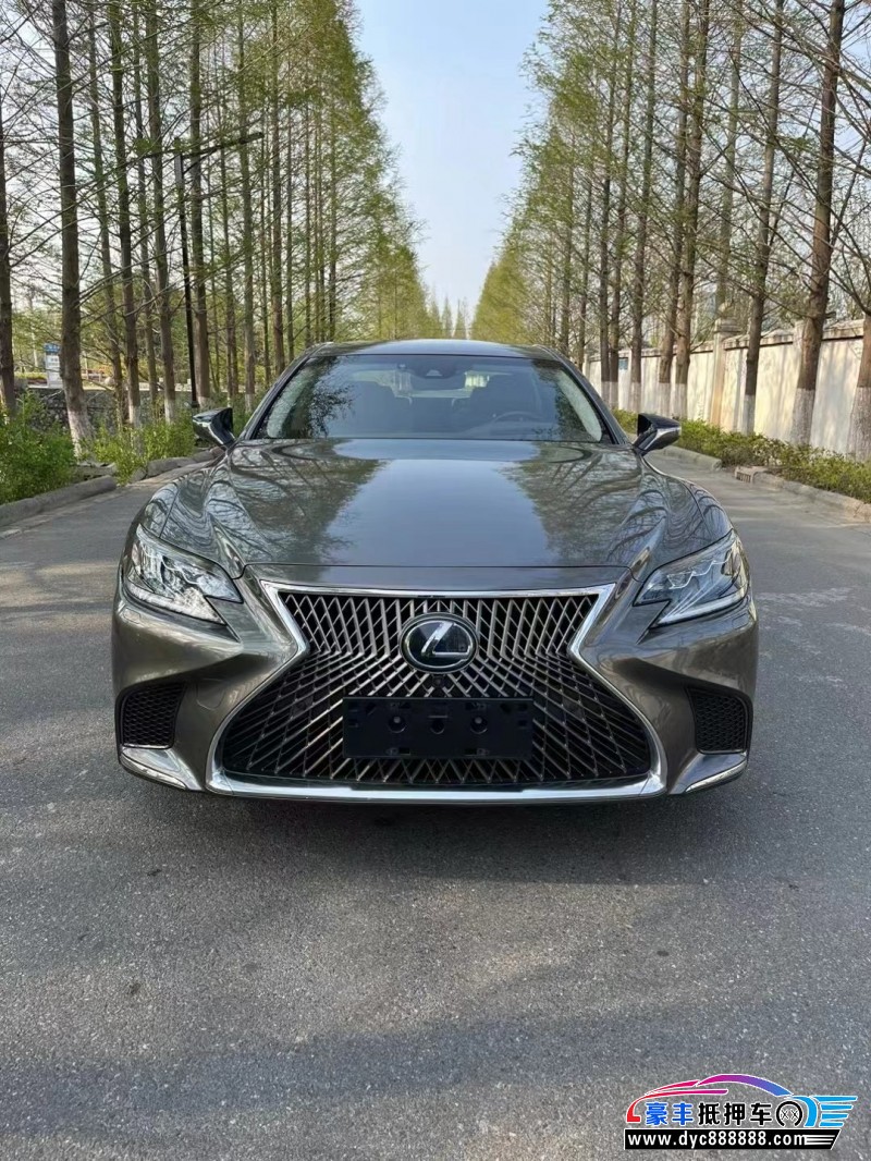 18年雷克萨斯LS轿车抵押车出售
