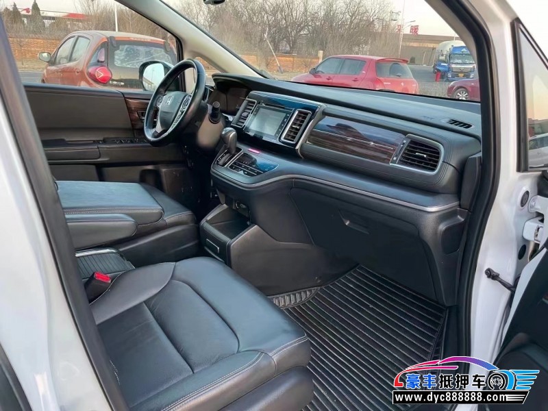 16年本田艾力绅MPV抵押车出售