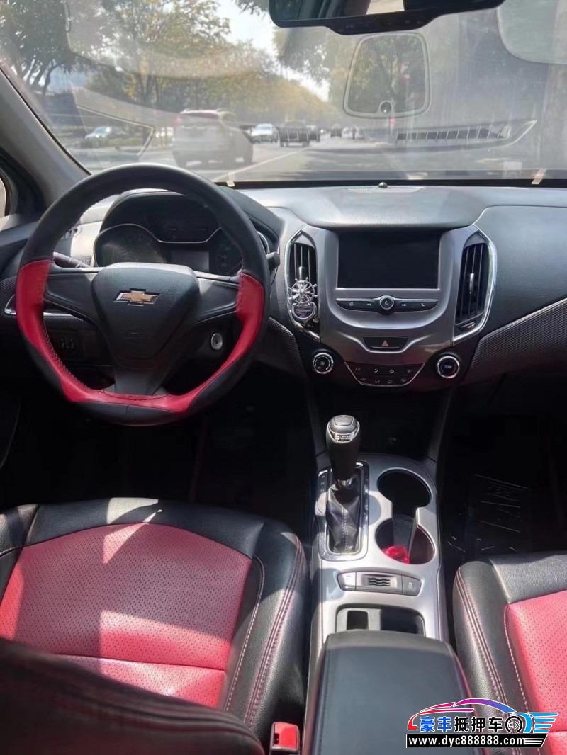 16年雪佛兰科鲁兹轿车抵押车出售