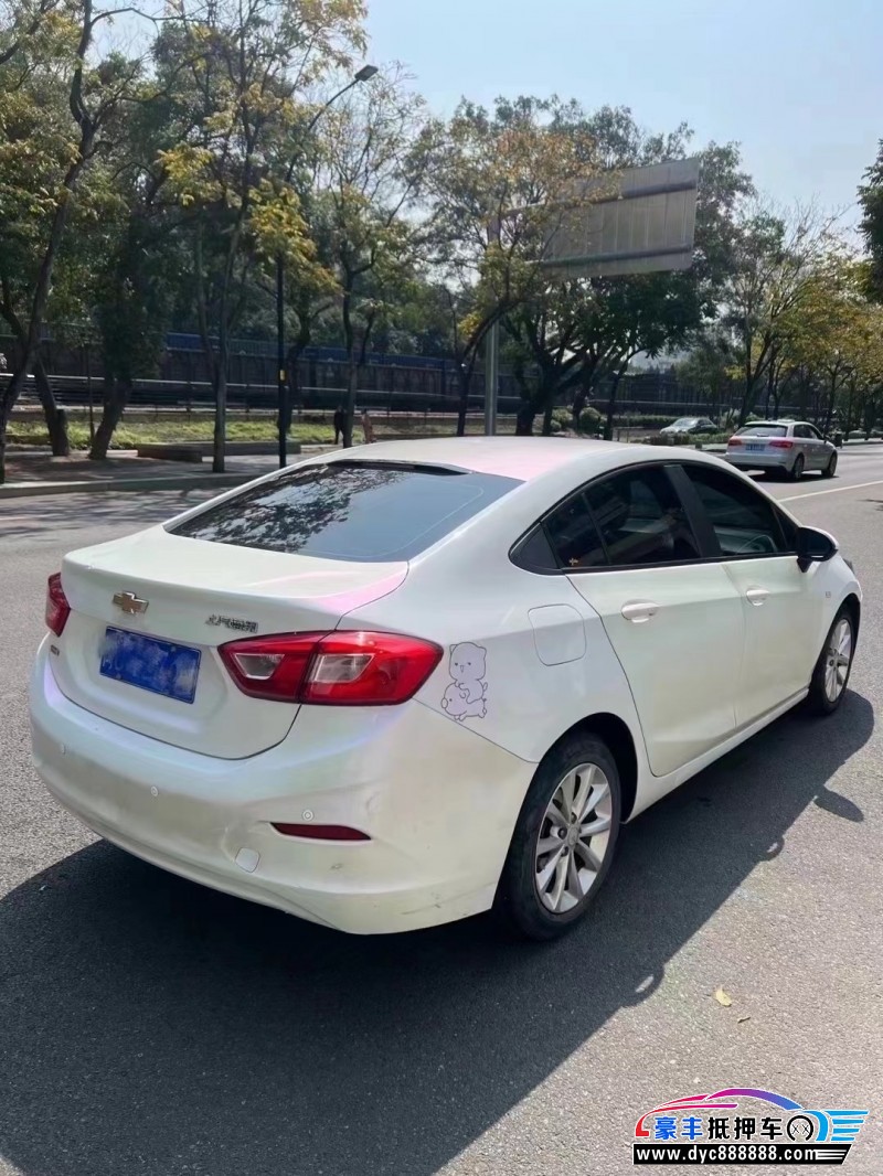 16年雪佛兰科鲁兹轿车抵押车出售