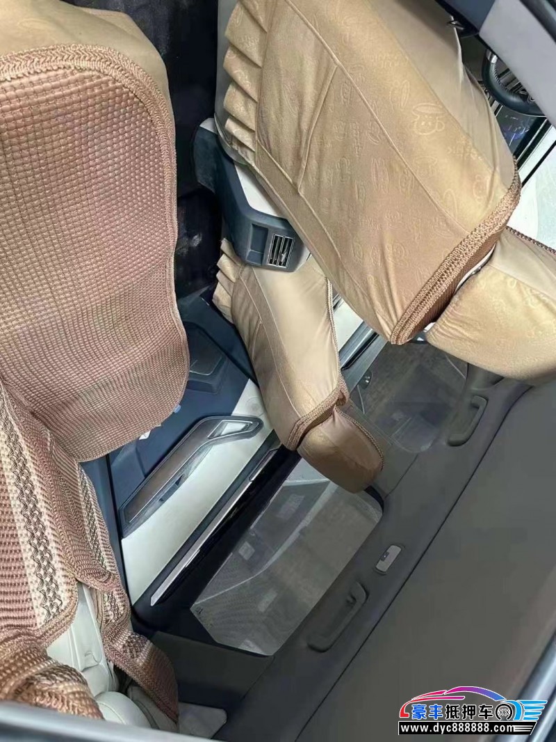 18年众泰大迈X7SUV抵押车出售