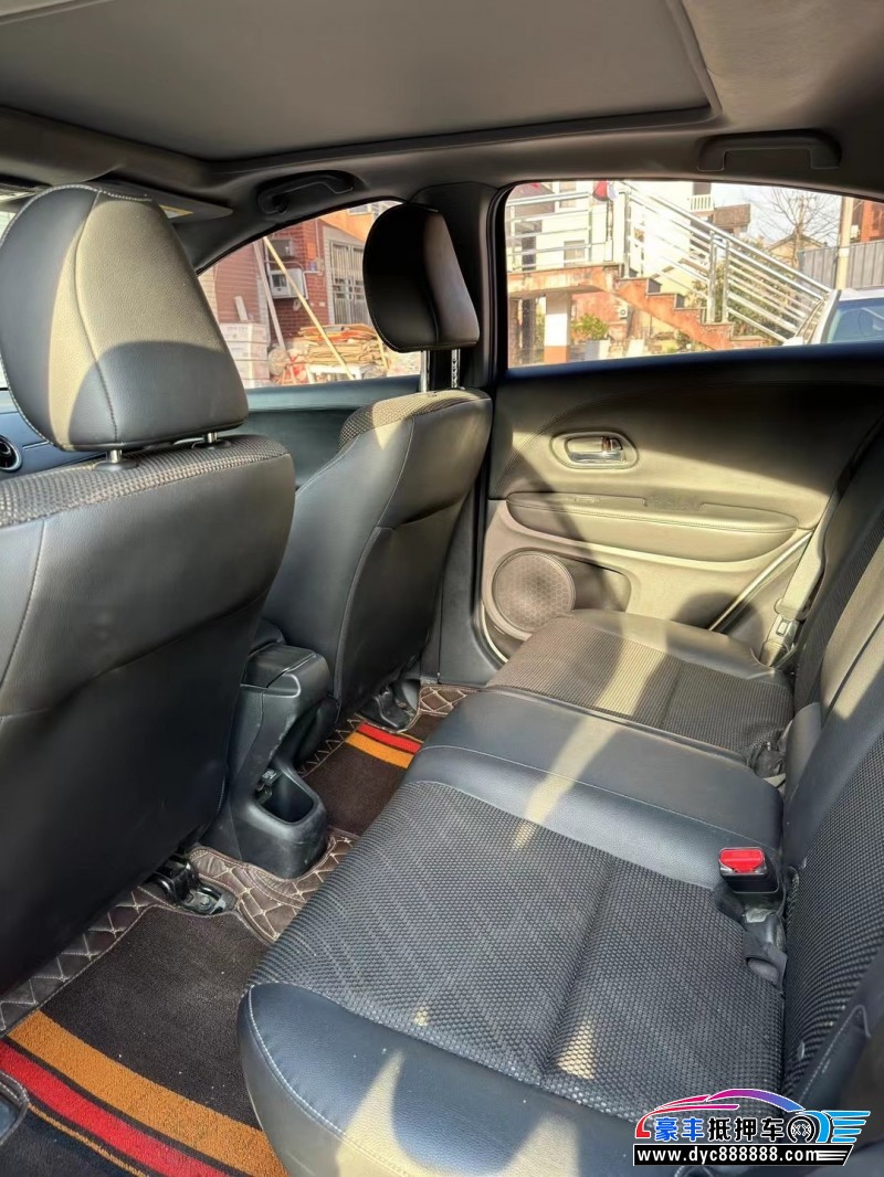 18年本田XRV轿车抵押车出售