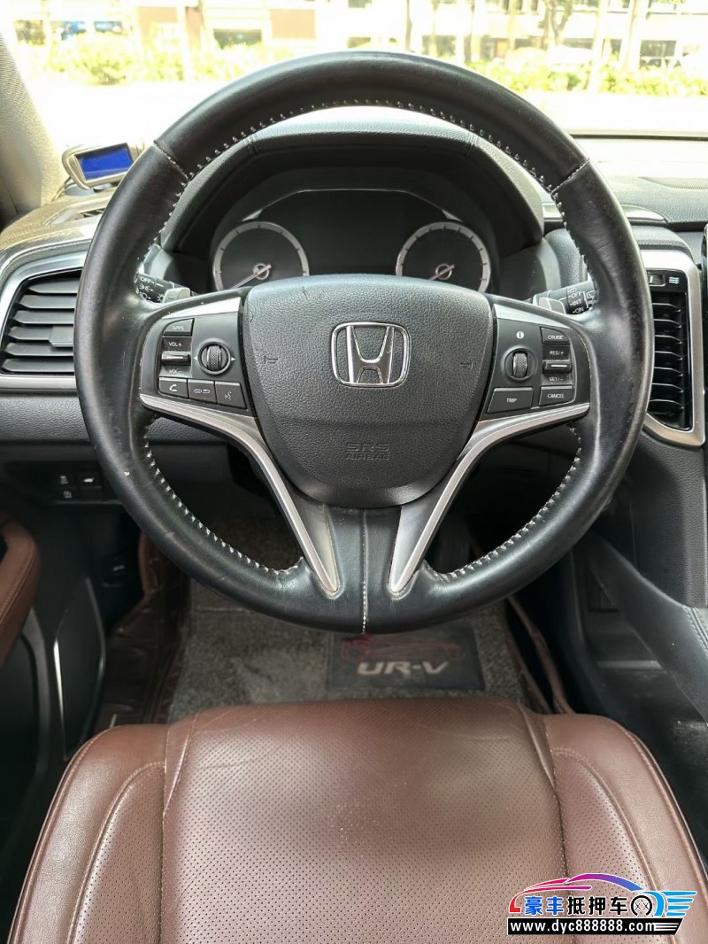 18年本田UR-V轿车抵押车出售
