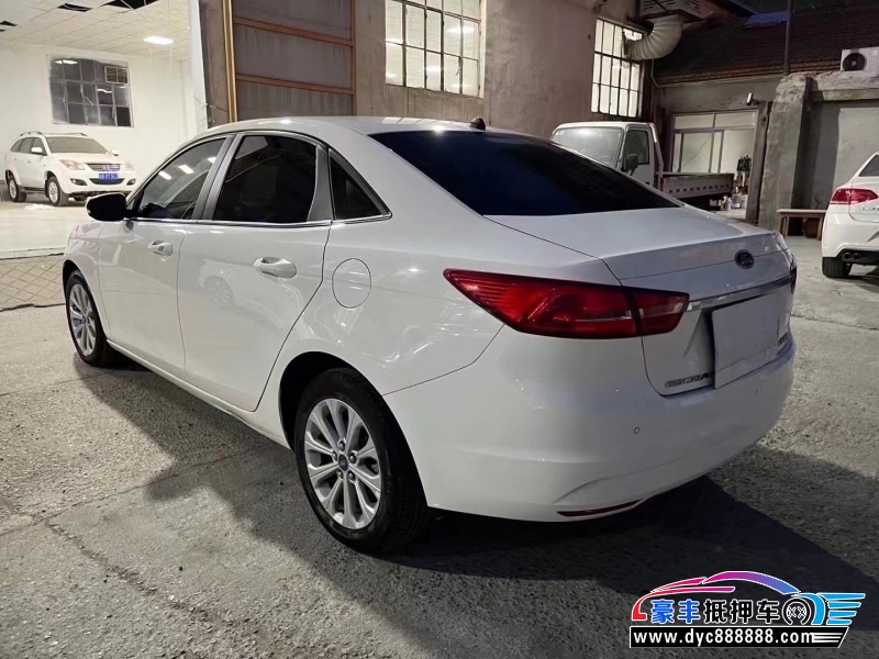 18年福特福睿斯轿车抵押车出售