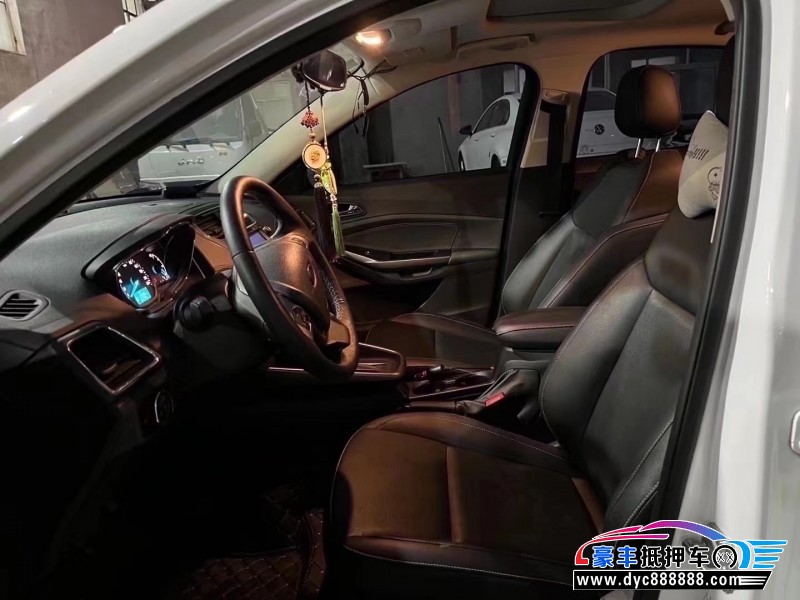 18年福特福睿斯轿车抵押车出售