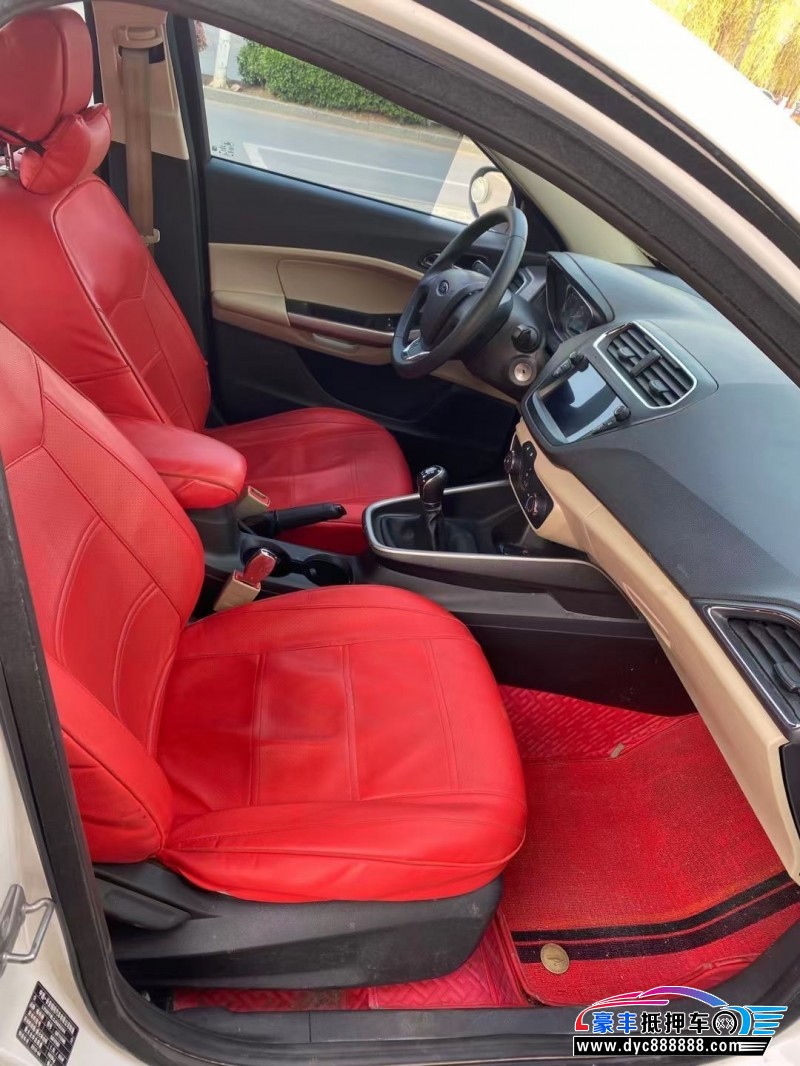 18年福特福睿斯轿车抵押车出售