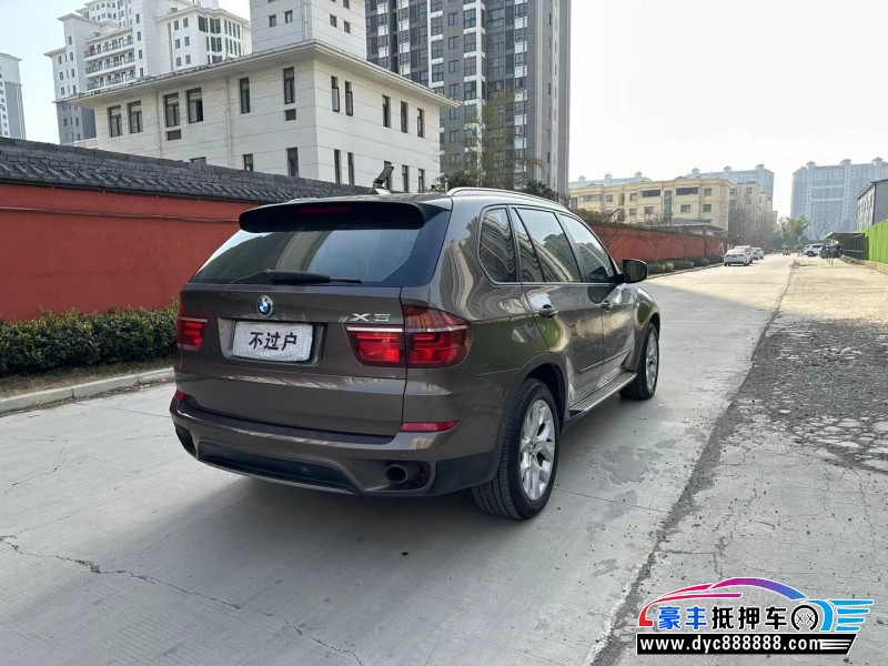 13年宝马X5轿车抵押车出售