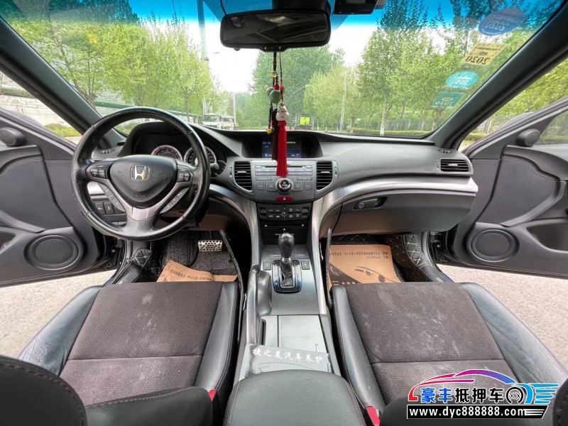 13年本田思铂睿轿车抵押车出售