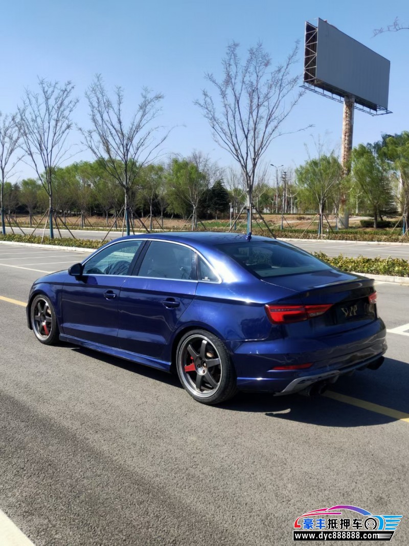 17年奥迪S3轿车抵押车出售