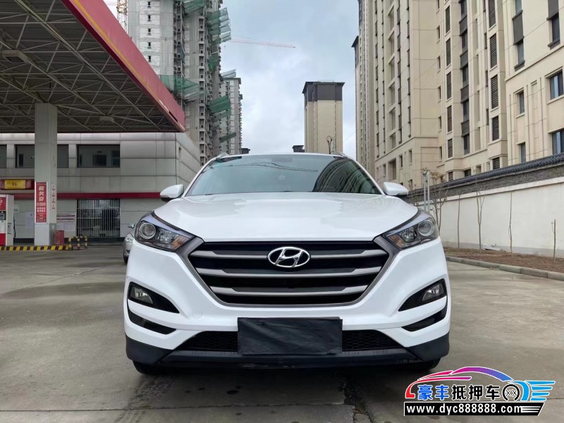 16年现代途胜轿车抵押车出售