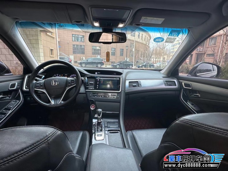 18年本田思铂睿轿车抵押车出售