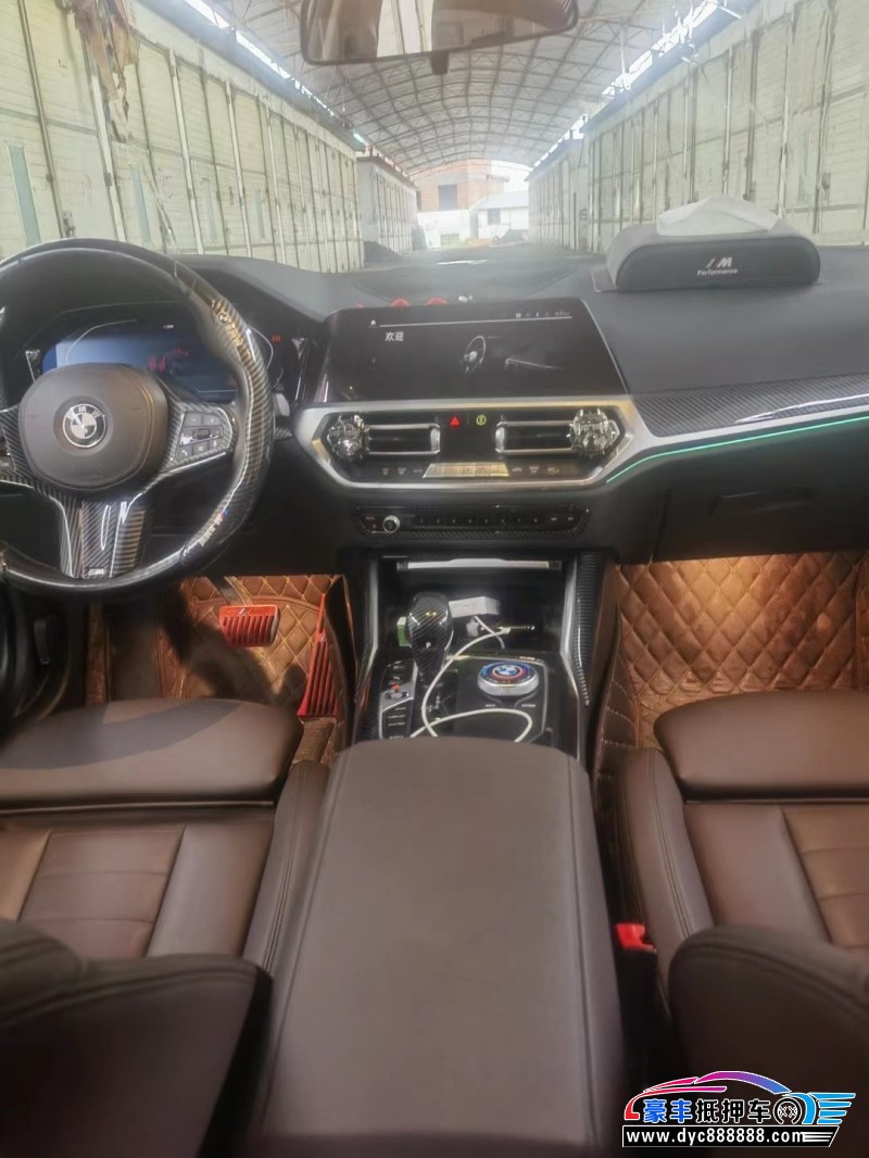 20年宝马3系轿车抵押车出售