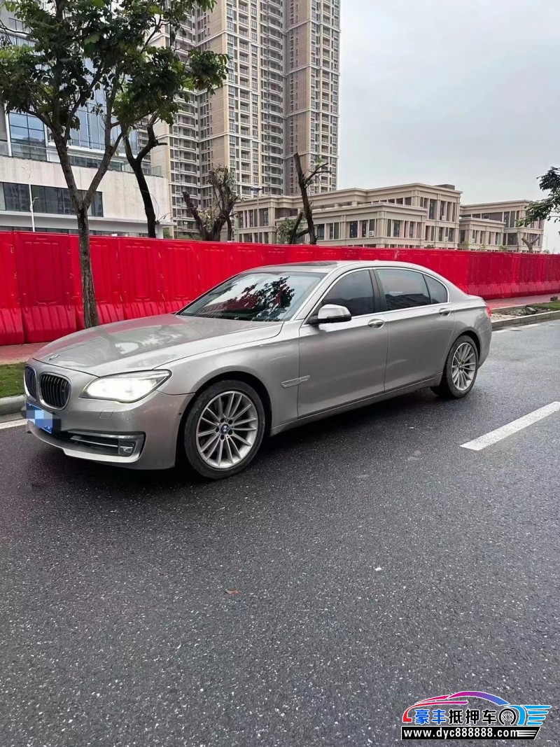 15年宝马7系轿车抵押车出售