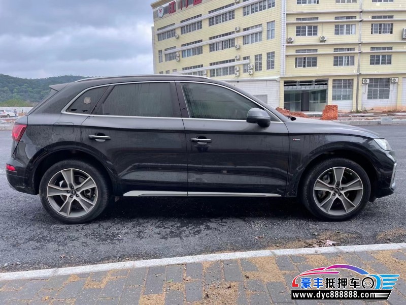 22年奥迪Q5轿车抵押车出售