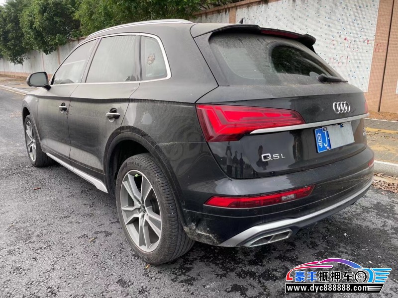 22年奥迪Q5轿车抵押车出售