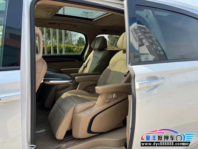 20年别克GL8SUV抵押车出售