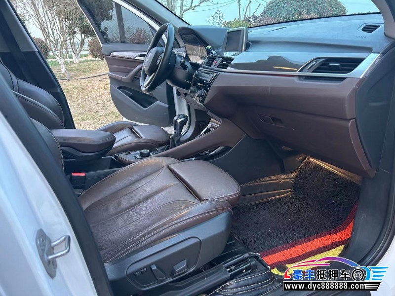 18年宝马X1轿车抵押车出售