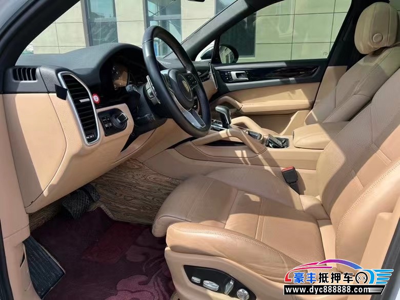 20年保时捷卡宴轿车抵押车出售