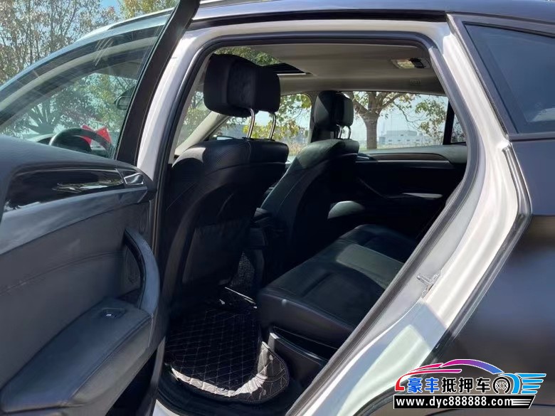 14年宝马X6轿车抵押车出售