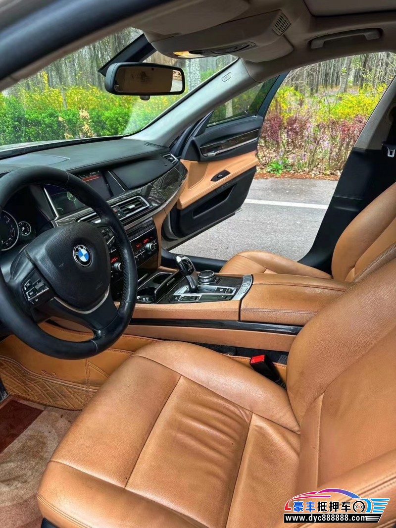 14年宝马7系轿车抵押车出售