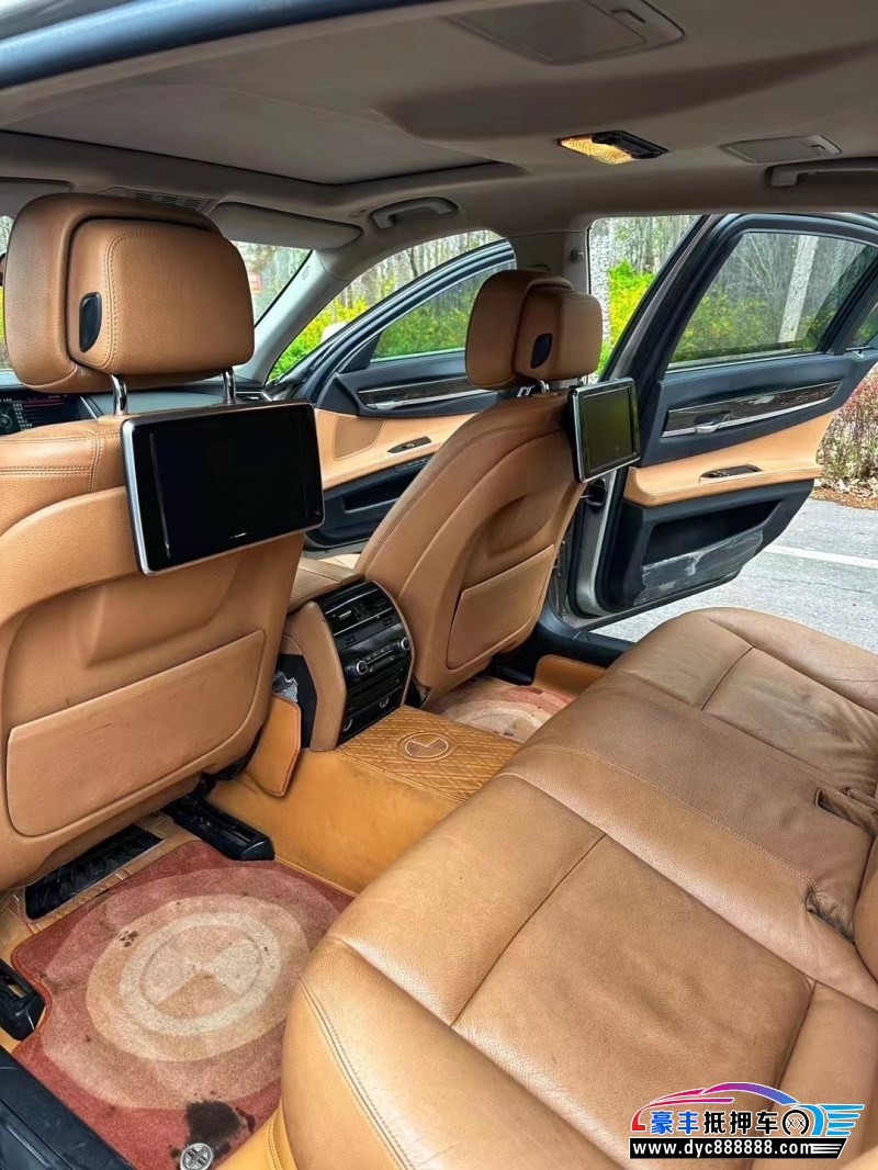 14年宝马7系轿车抵押车出售