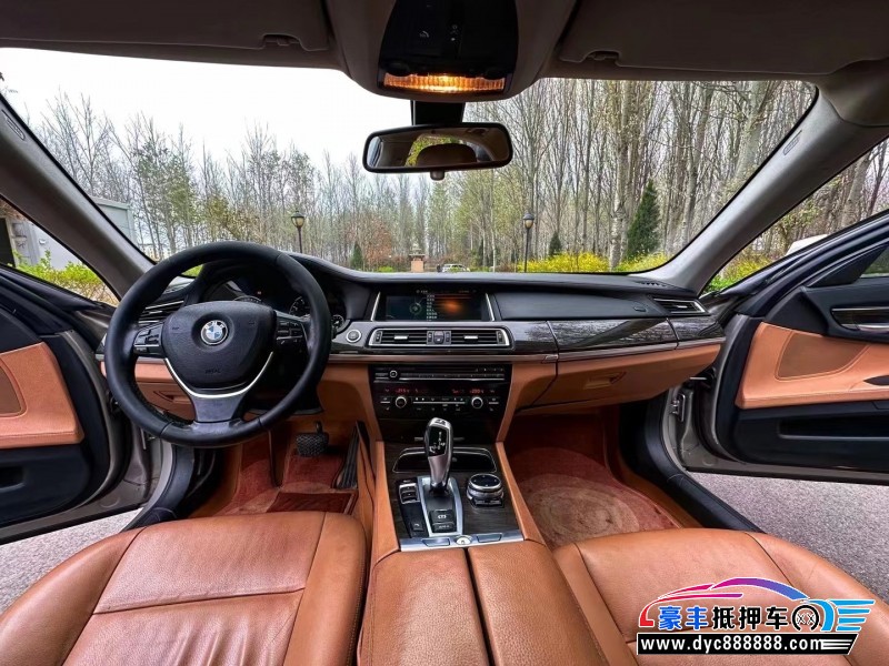 14年宝马7系轿车抵押车出售