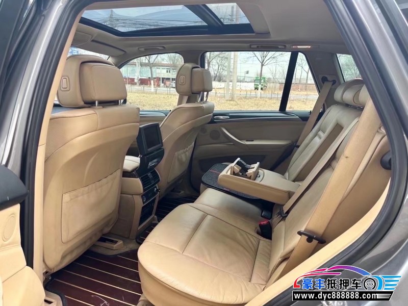 10年宝马X5轿车抵押车出售