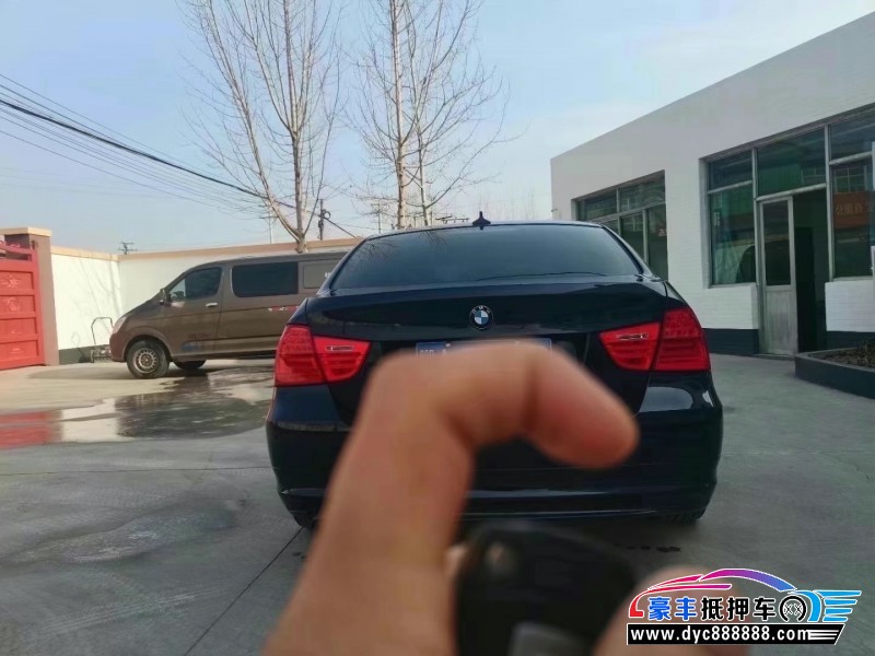 12年宝马3系轿车抵押车出售