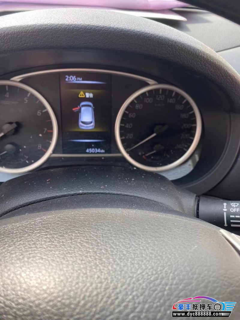 19年日产骐达轿车抵押车出售