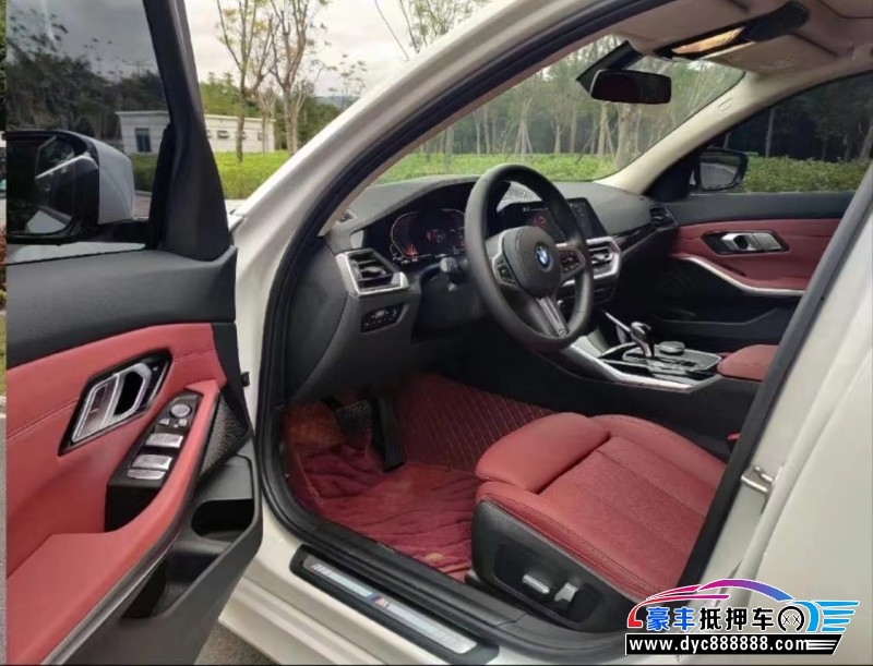 22年宝马3系轿车抵押车出售