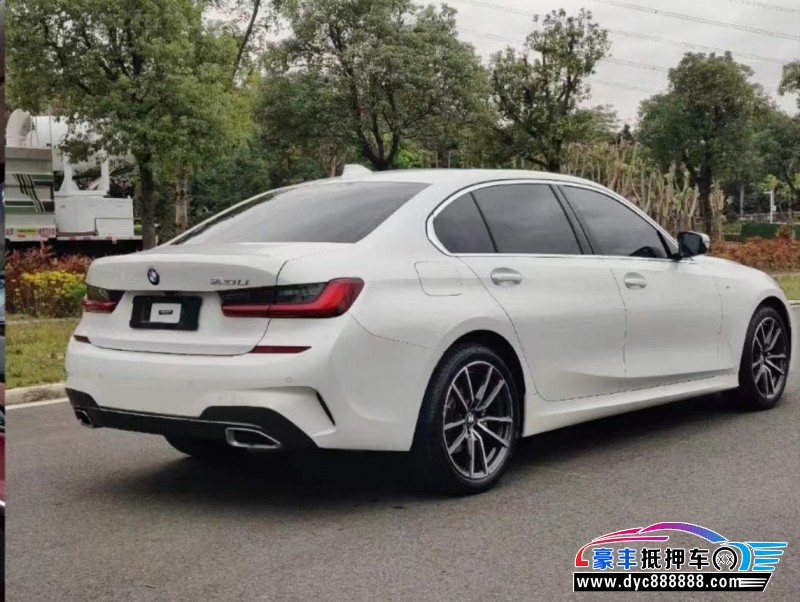 22年宝马3系轿车抵押车出售