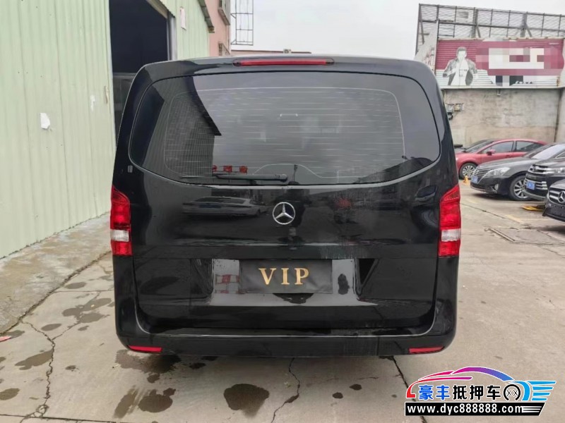 21年奔驰威霆轿车抵押车出售