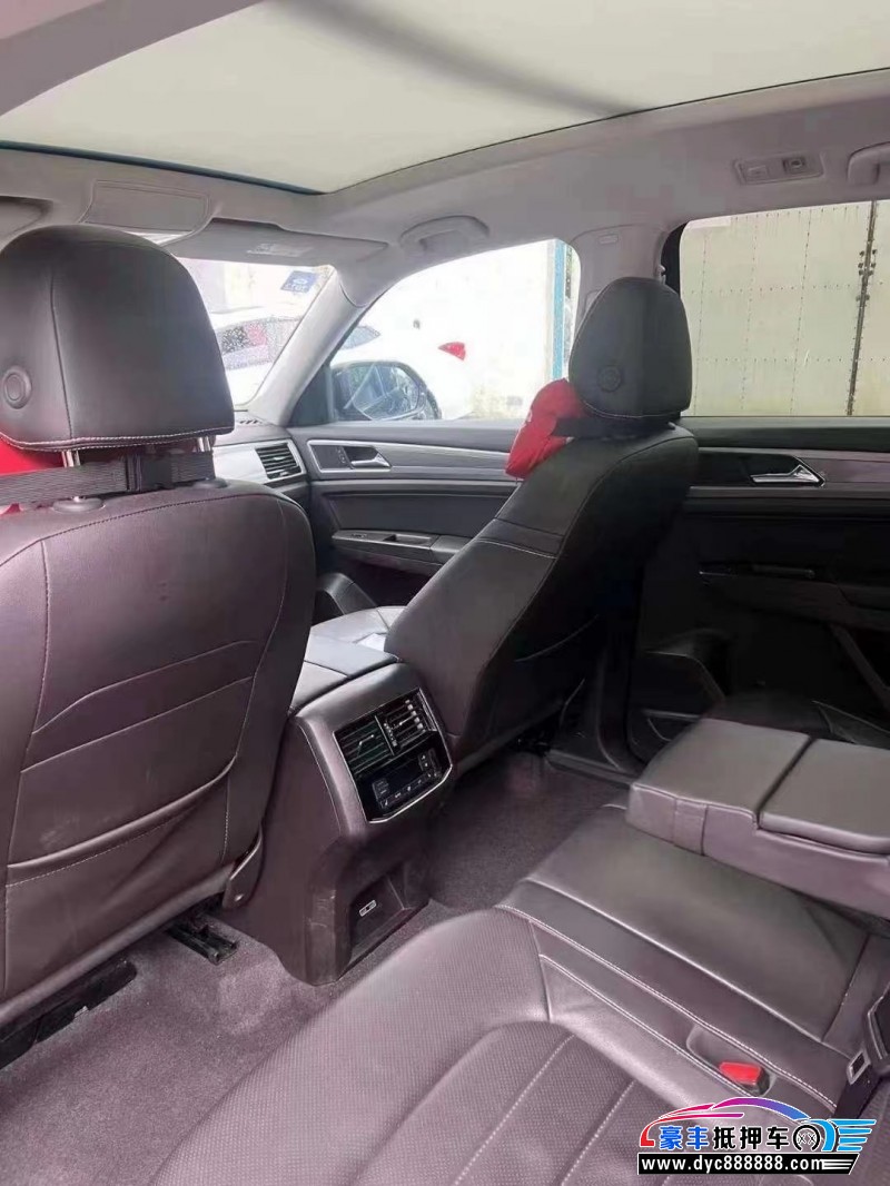 14年雪铁龙C4L轿车抵押车出售