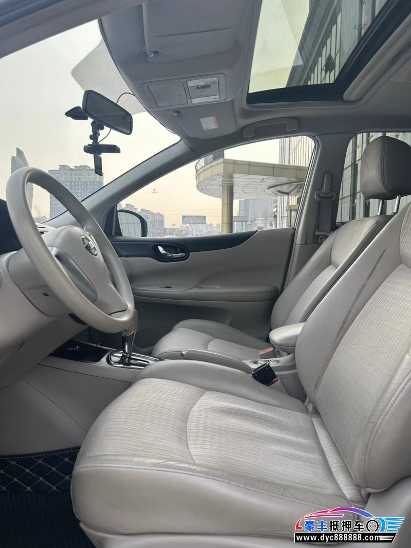 12年日产骐达轿车抵押车出售