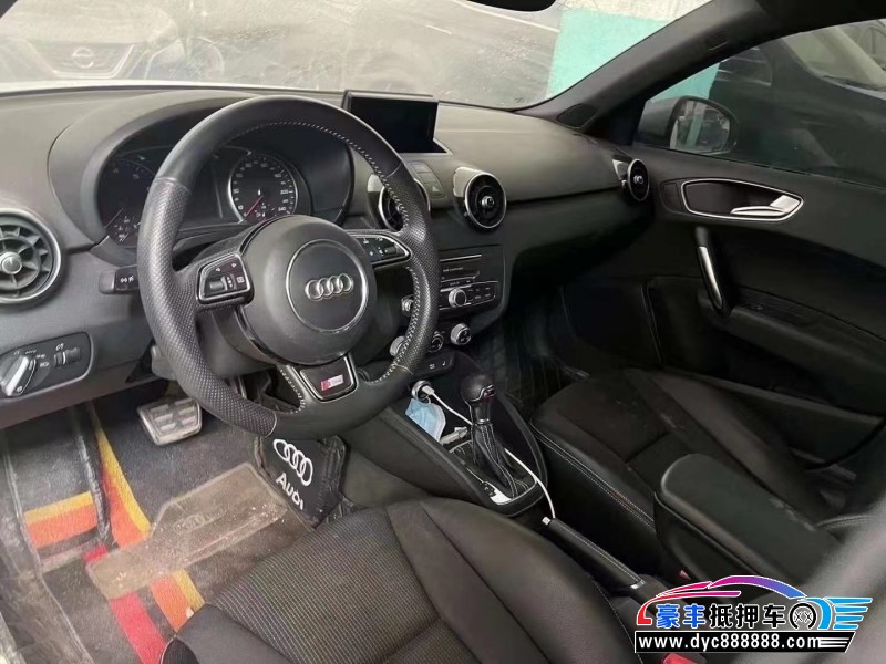 18年奥迪A1轿车抵押车出售